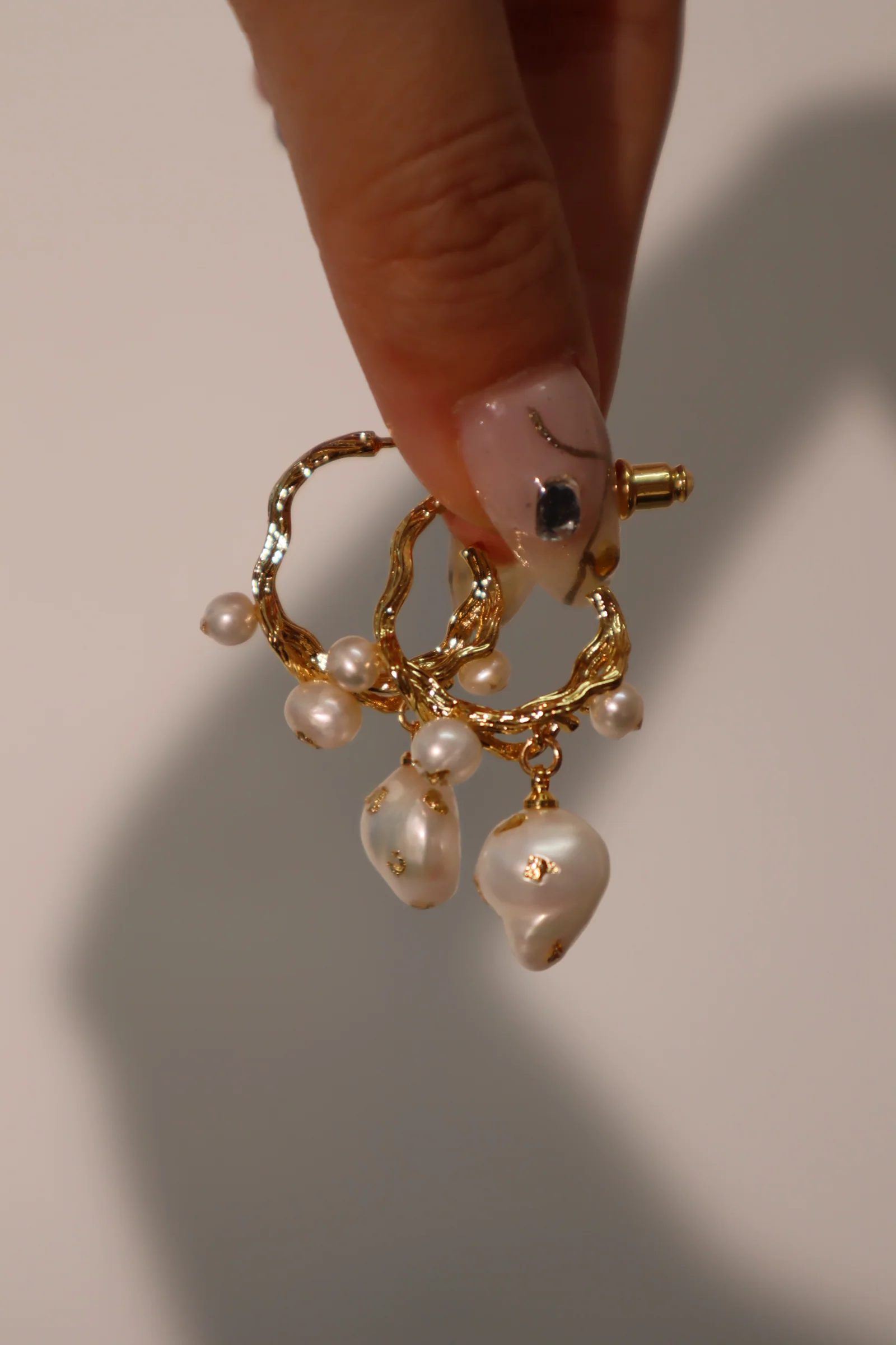 18K Real Gold Foil Pearl Hoop Earrings - Image 5