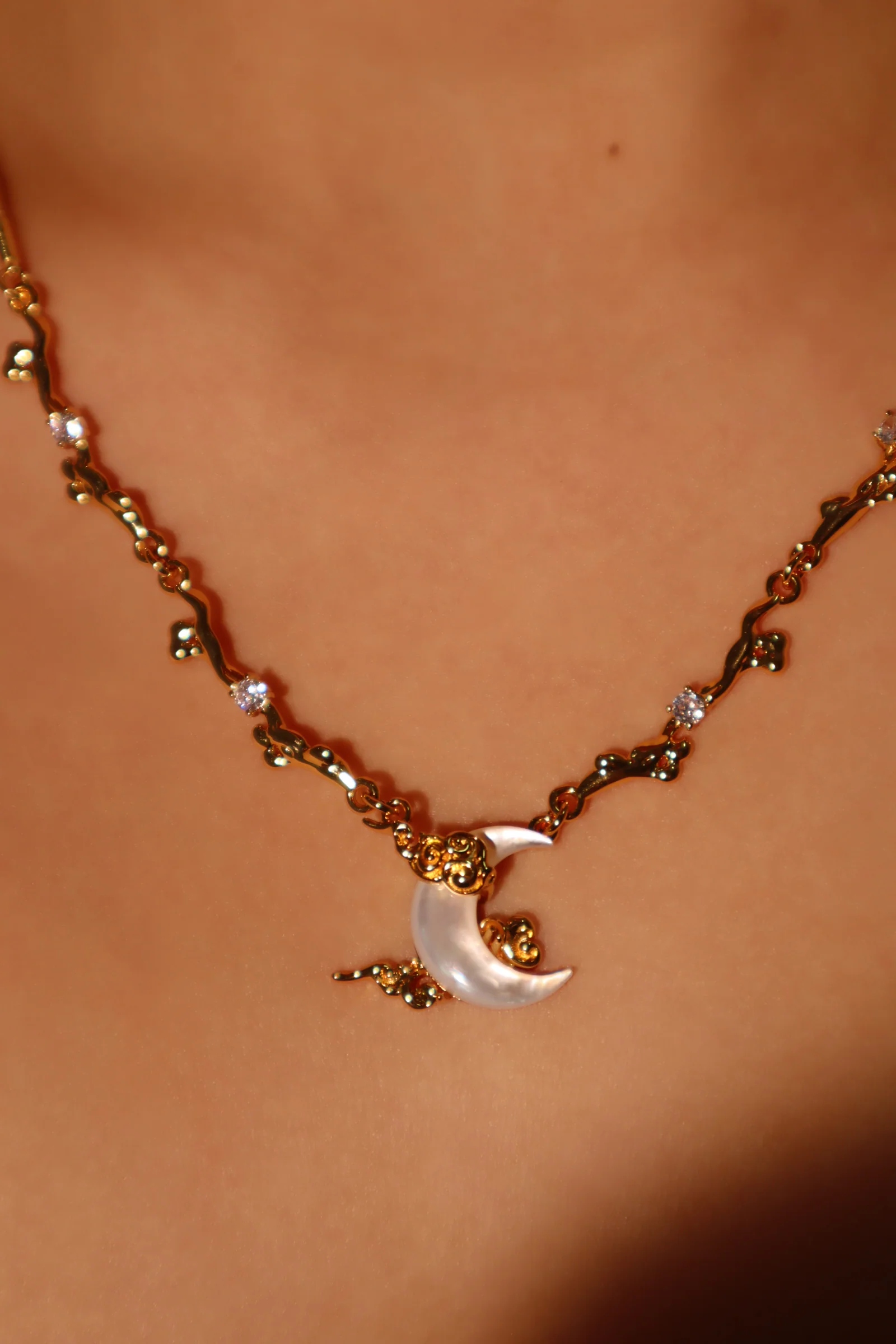 18K Real Gold Plated Diamonds Natural Shell Moon Necklace - Image 3