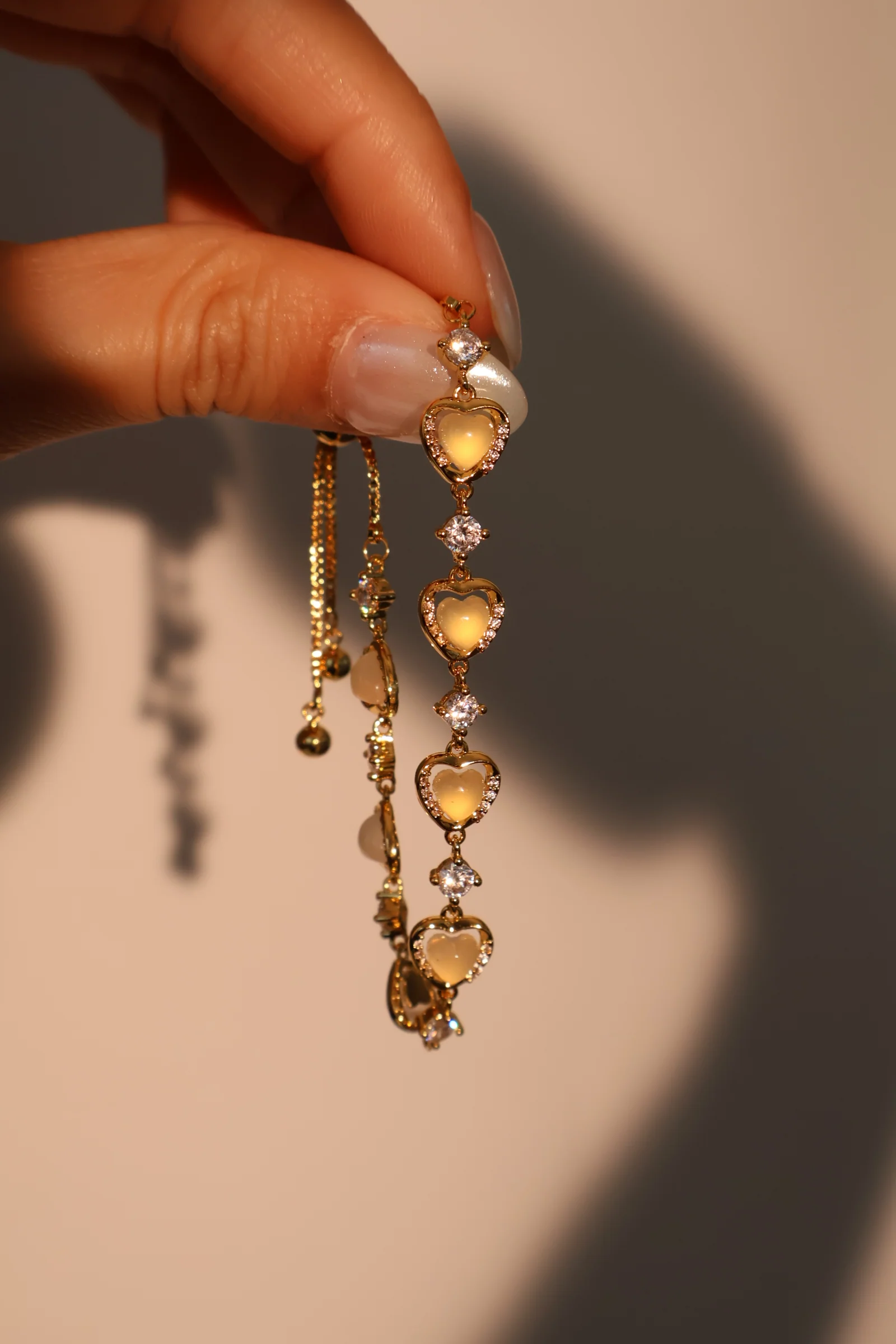 18K Real Gold Plated Moonlight Glowing Heart Bracelet - Image 4