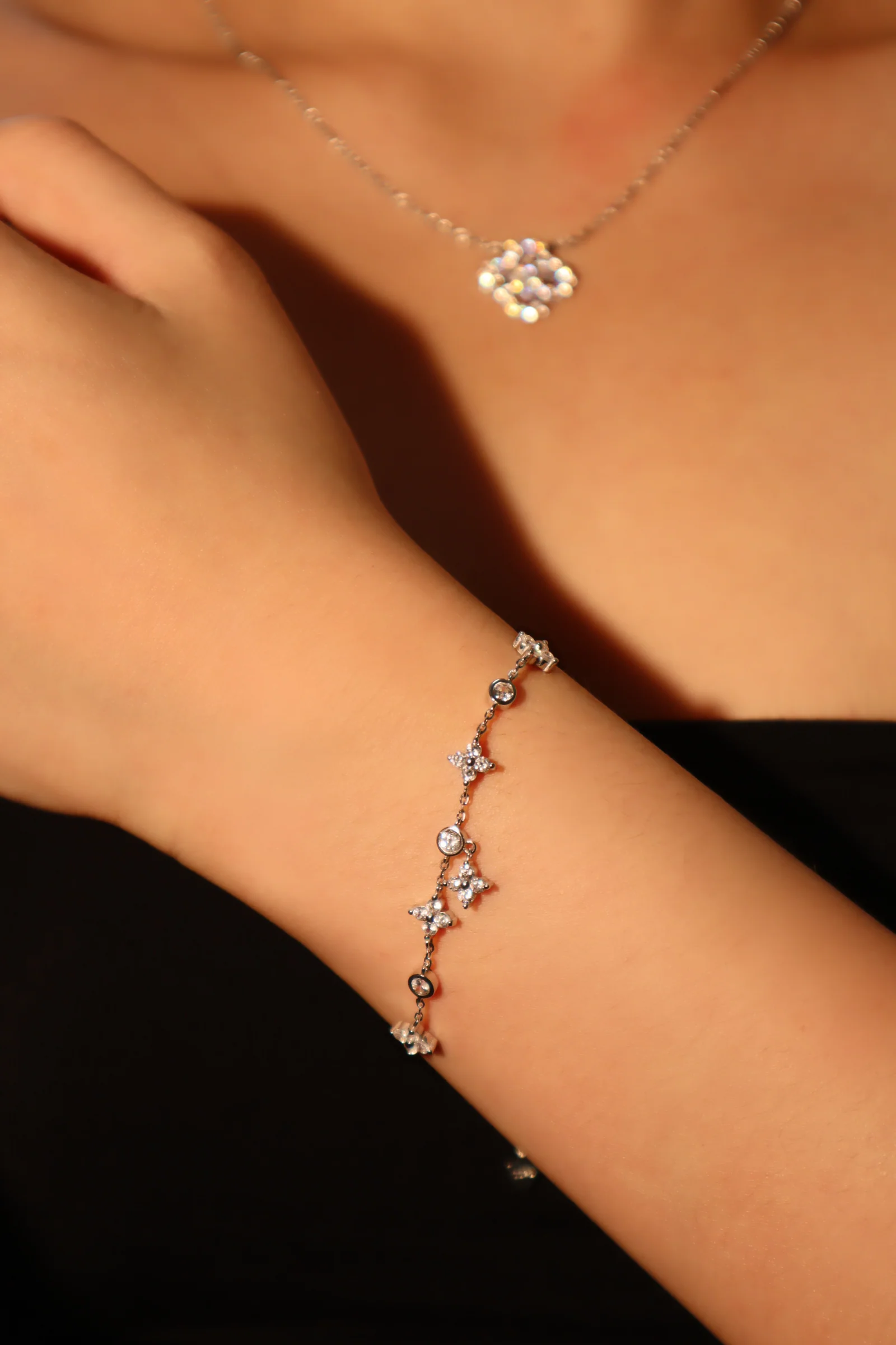 925 Sterling Silver Multi Starlight Petal Bracelet - Image 6