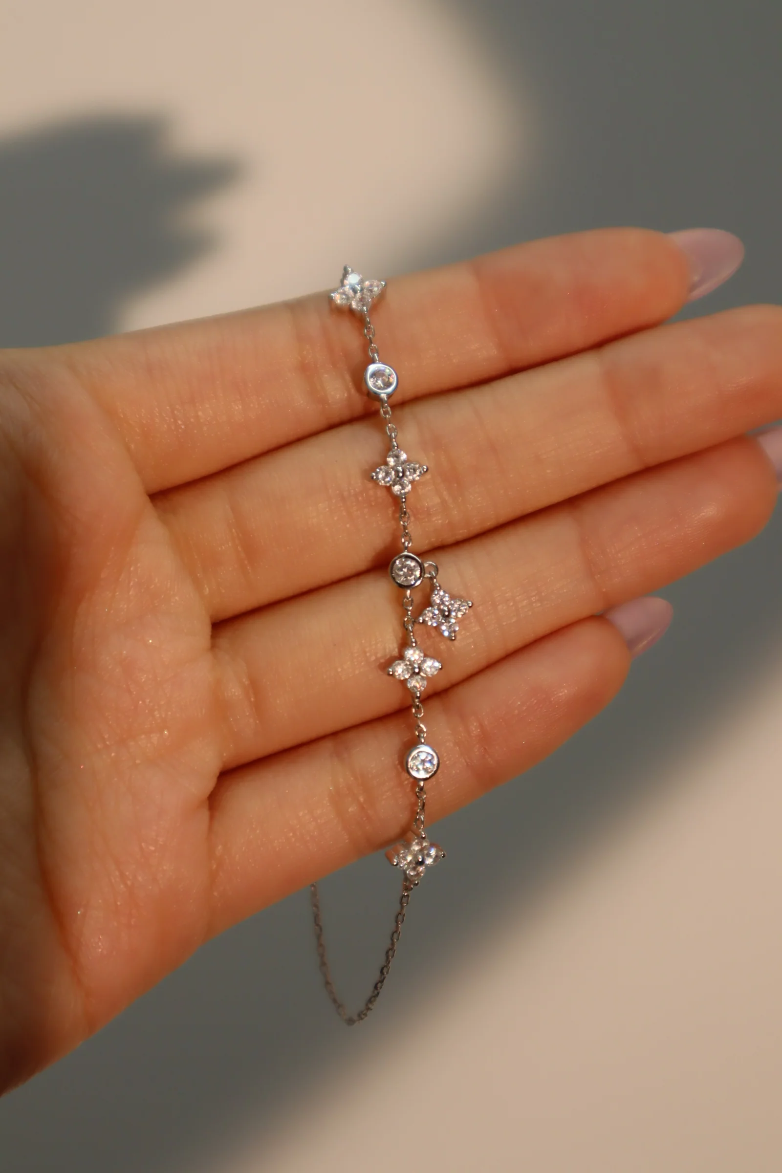 925 Sterling Silver Multi Starlight Petal Bracelet - Image 7