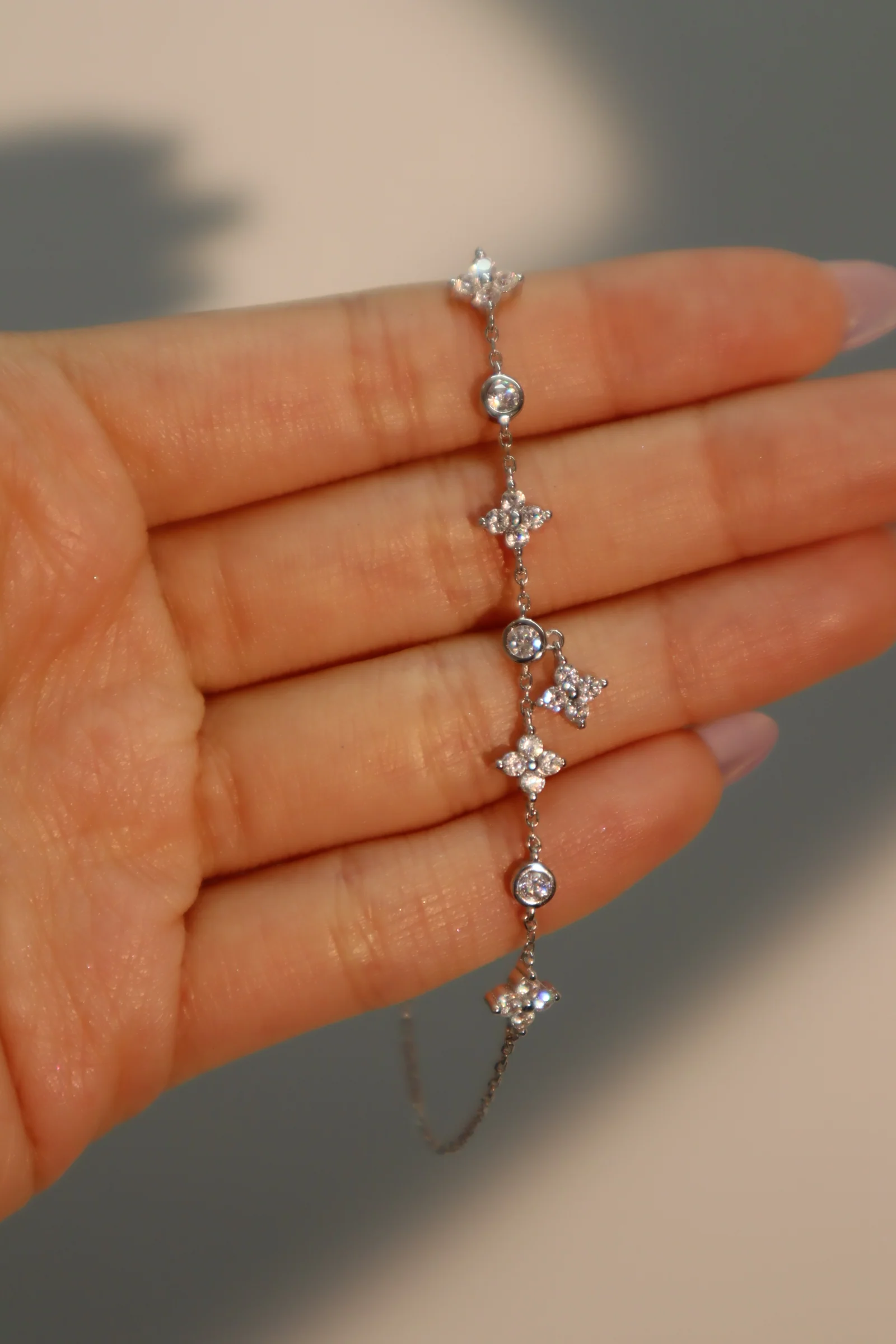 925 Sterling Silver Multi Starlight Petal Bracelet - Image 8