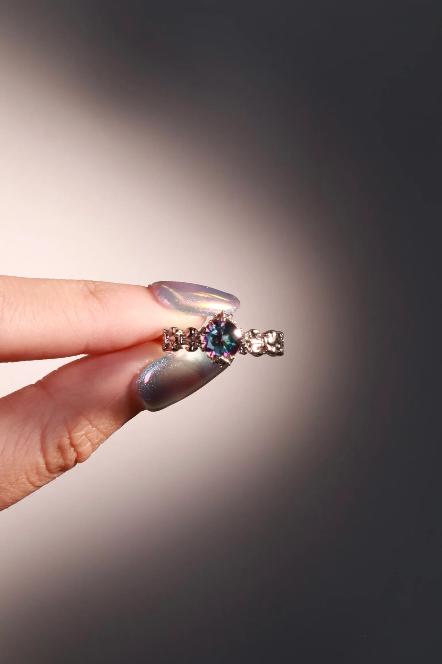 Black Gem Iris Ring - Image 8