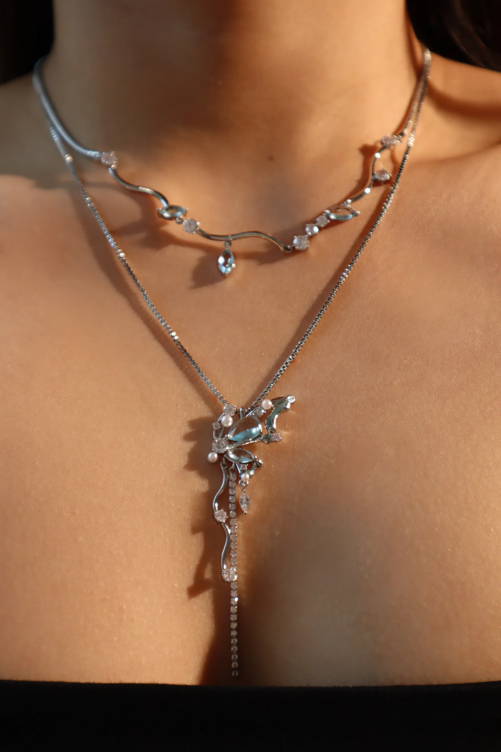 Palladium White Gold Plated Blue Gem Diamonds Necklace - Image 9