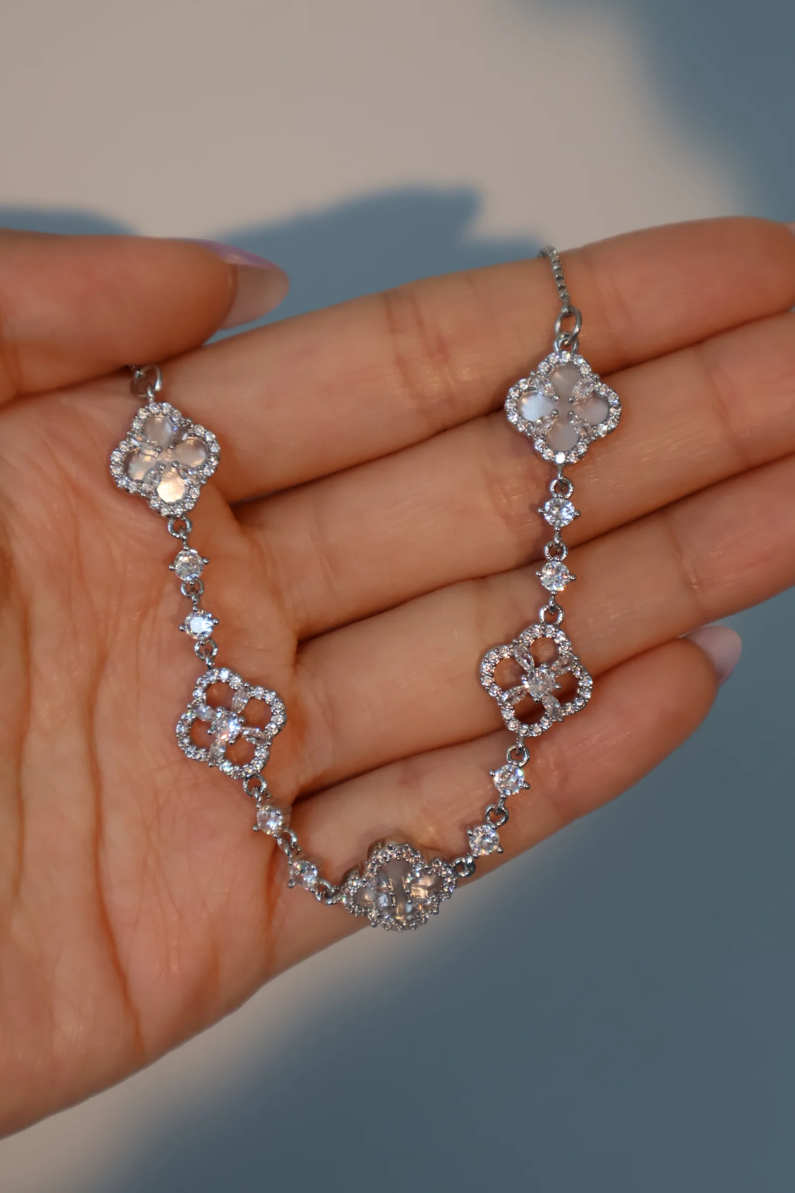 Palladium White Gold Plated Lucky Leaf Shell Pearls Bracelet - Image 5